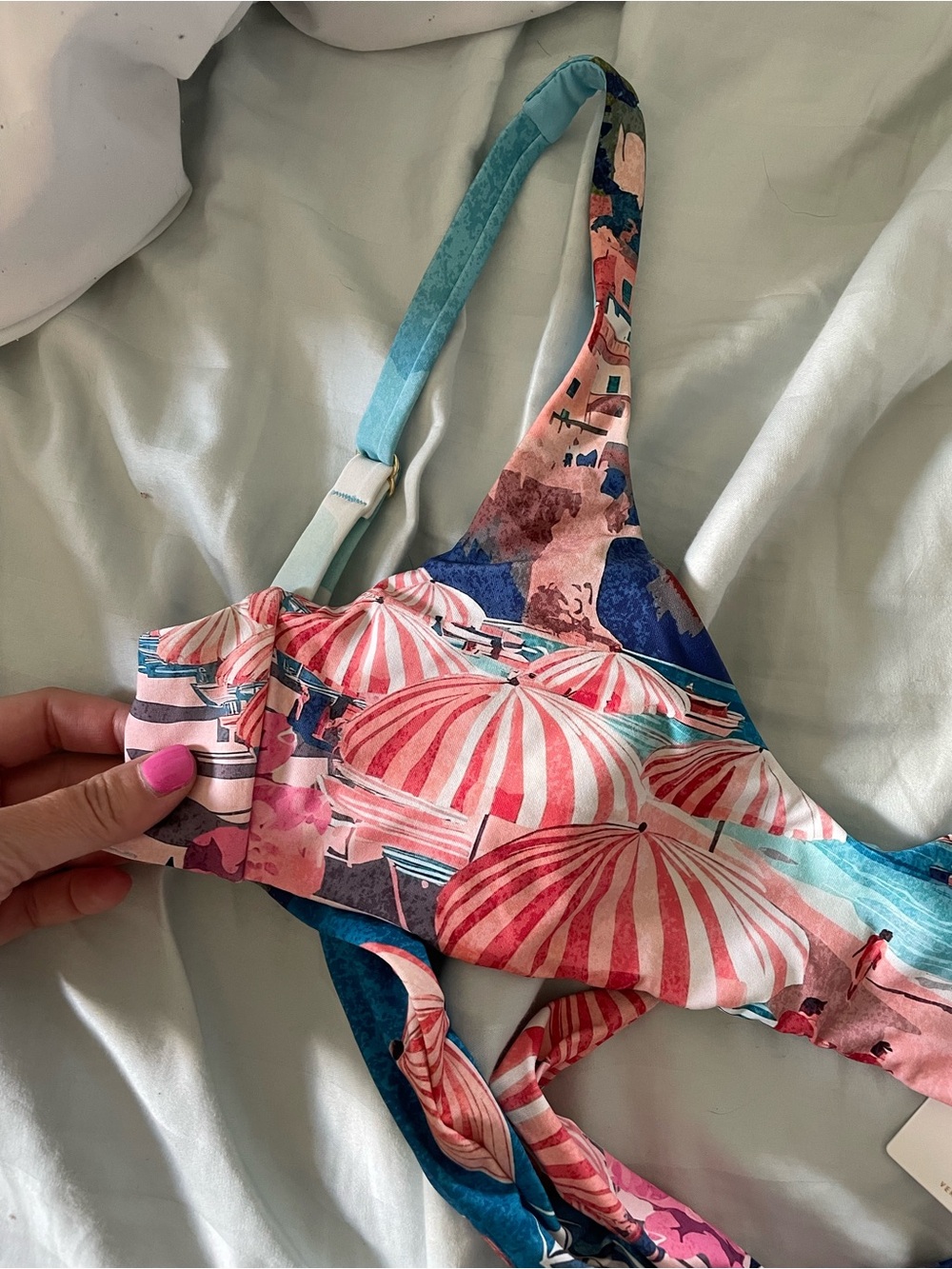 NWT Show me your Mumu Women's oasis Printed Bikini Top